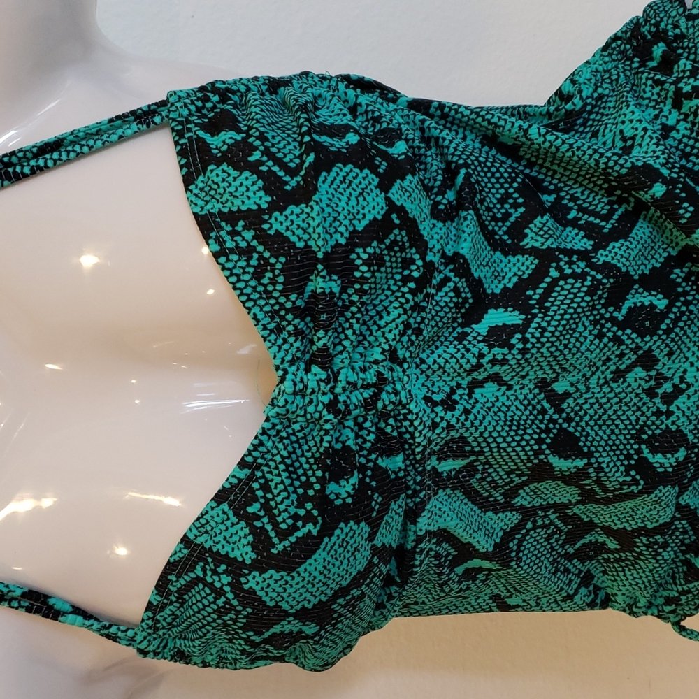 No Boundaries Swimwear Full piece Size Large,  Green-black Snake Skin Print - Picture 2 of 12